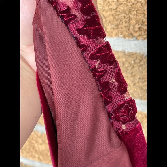 Galvan London Rosa Velvet Midi Dress size 6 - Picture 16 of 16